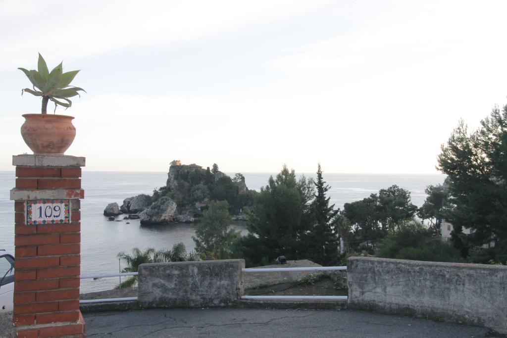 Taormina Isola Bella Apartment - Taormina Holidays Екстериор снимка